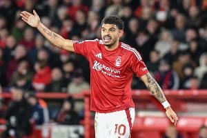 记者：热刺引进怀特进展迅速，曼城问价时6000万镑解约金还没生效