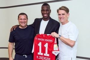 埃贝尔&弗罗因德：杰克逊速度快&跑动出色&门前极具威胁