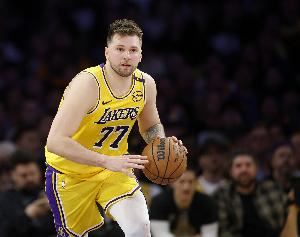 何时能看到你们？东契奇与斯玛特今晚不会出战与勇士的季前赛！