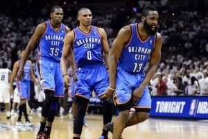 三少的命运：KD两年9000万 哈登两年8150万 威少一年363万无保障