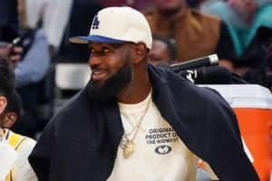 美网友:詹姆斯第23季只打23场?乔丹不会因任何原因缺阵&真GOAT